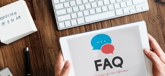 FAQ image showing questions and answers for beginners in digital marketing, including internships, freelancing, skills, and earning opportunities.